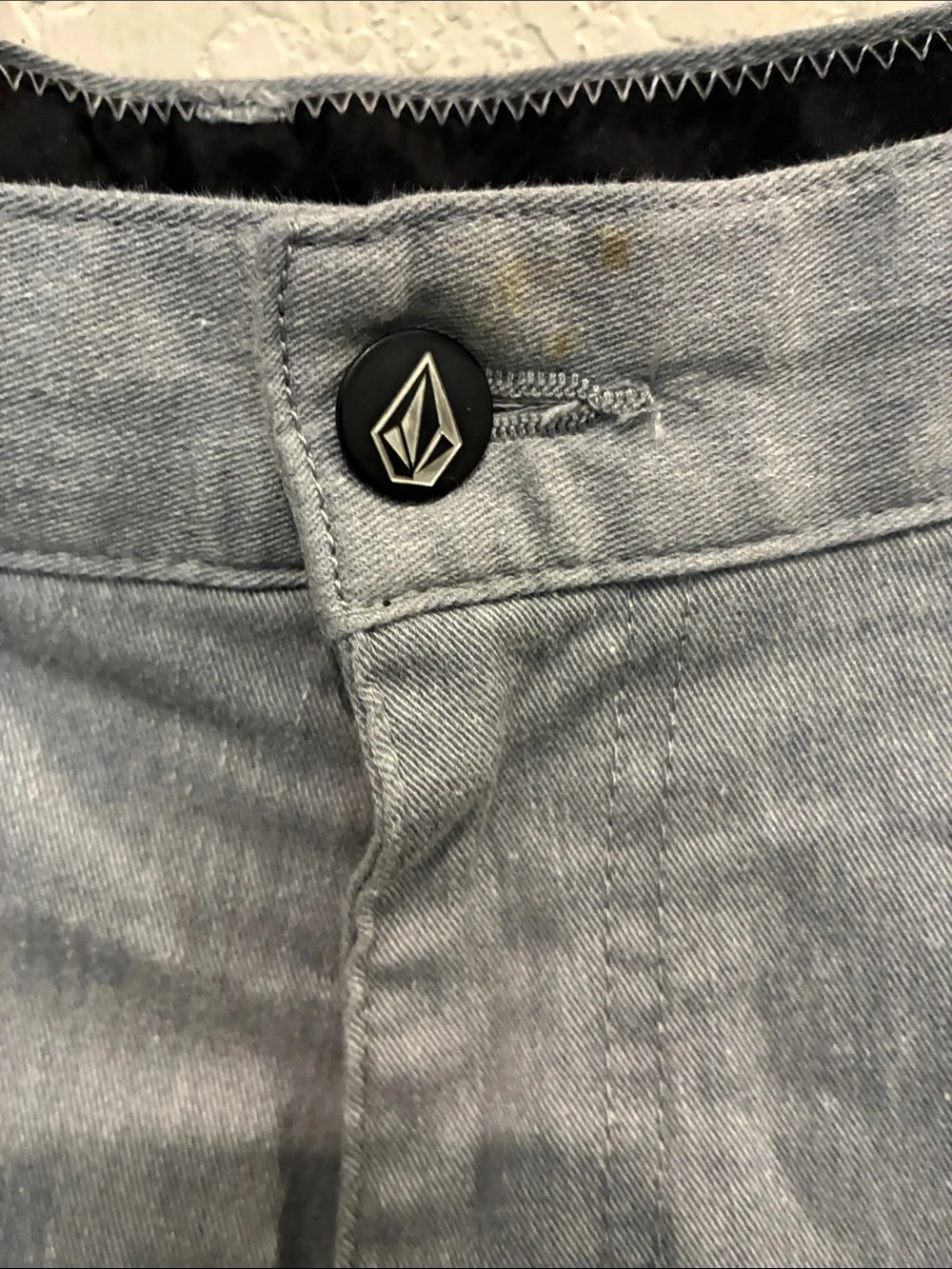 Volcom Men's Light Gray Flat Front Shorts